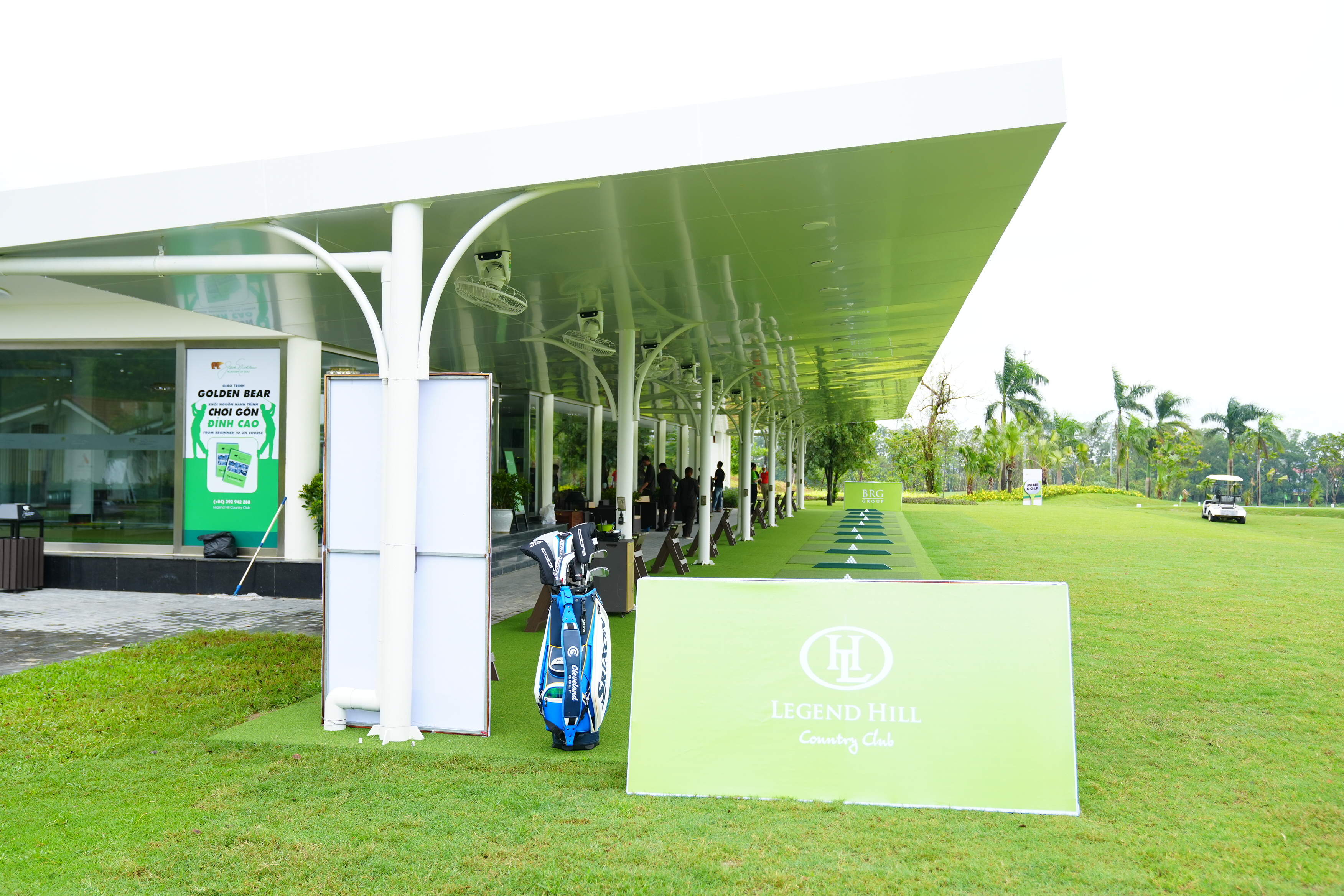 Sân tập phát bóng